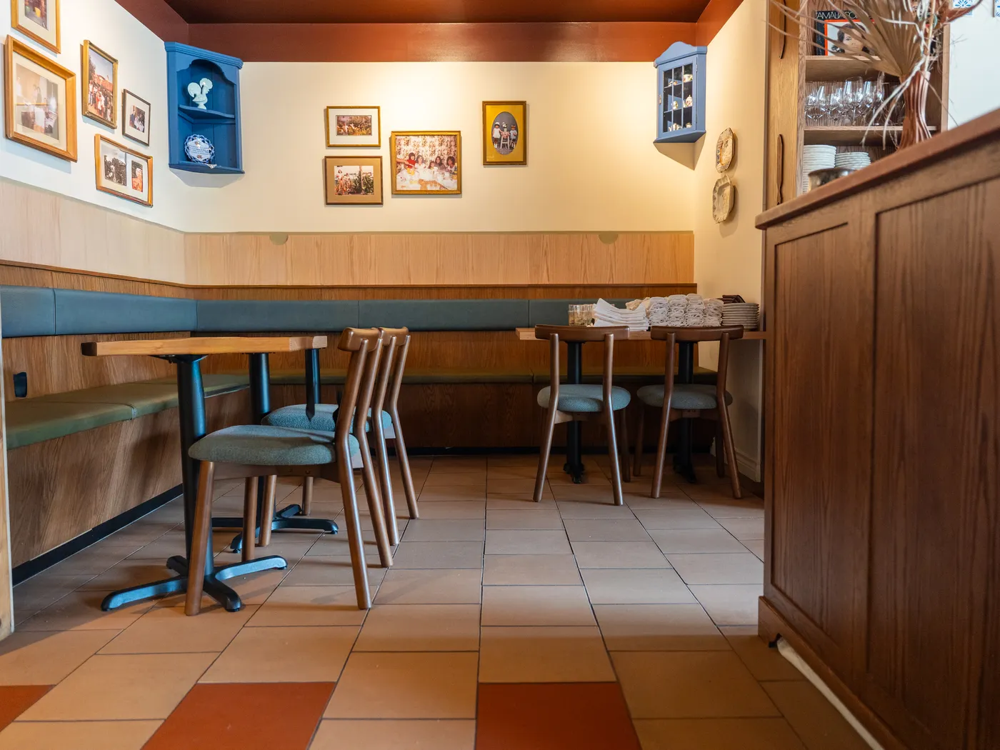 Restaurant dining room with banquette seating